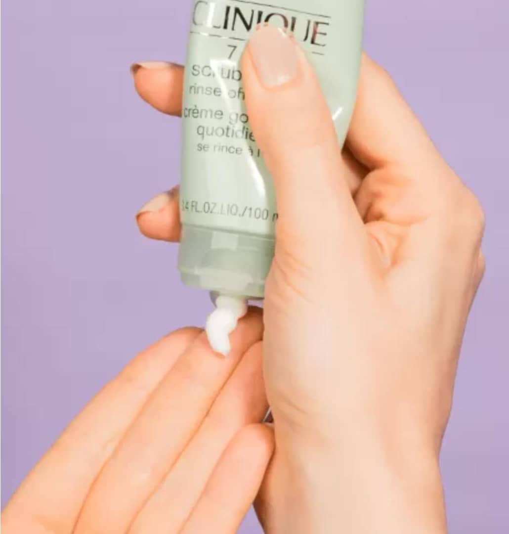 اسکراب صورت 7 روزه کلینیک   (اورجینال و بدون واسطه ) Clinique 7days scrub cream