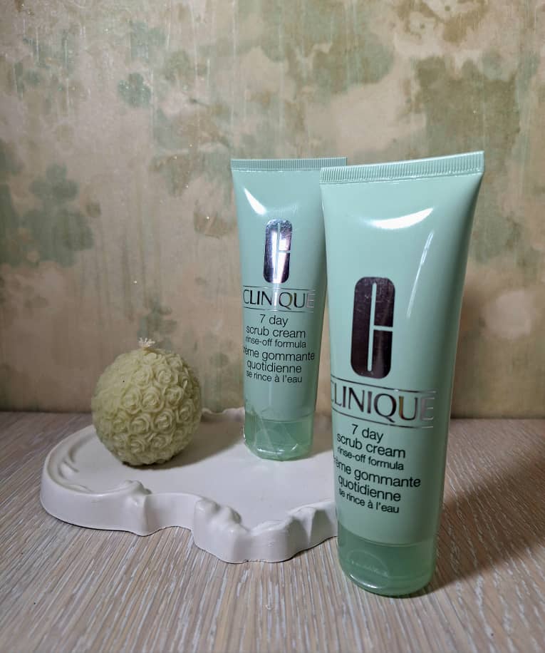اسکراب صورت 7 روزه کلینیک   (اورجینال و بدون واسطه ) Clinique 7days scrub cream